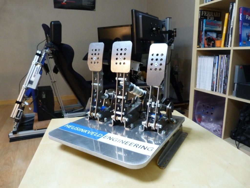 Heusinkveld Engineering Sim Pedals PRO Unboxing SimraceBlog